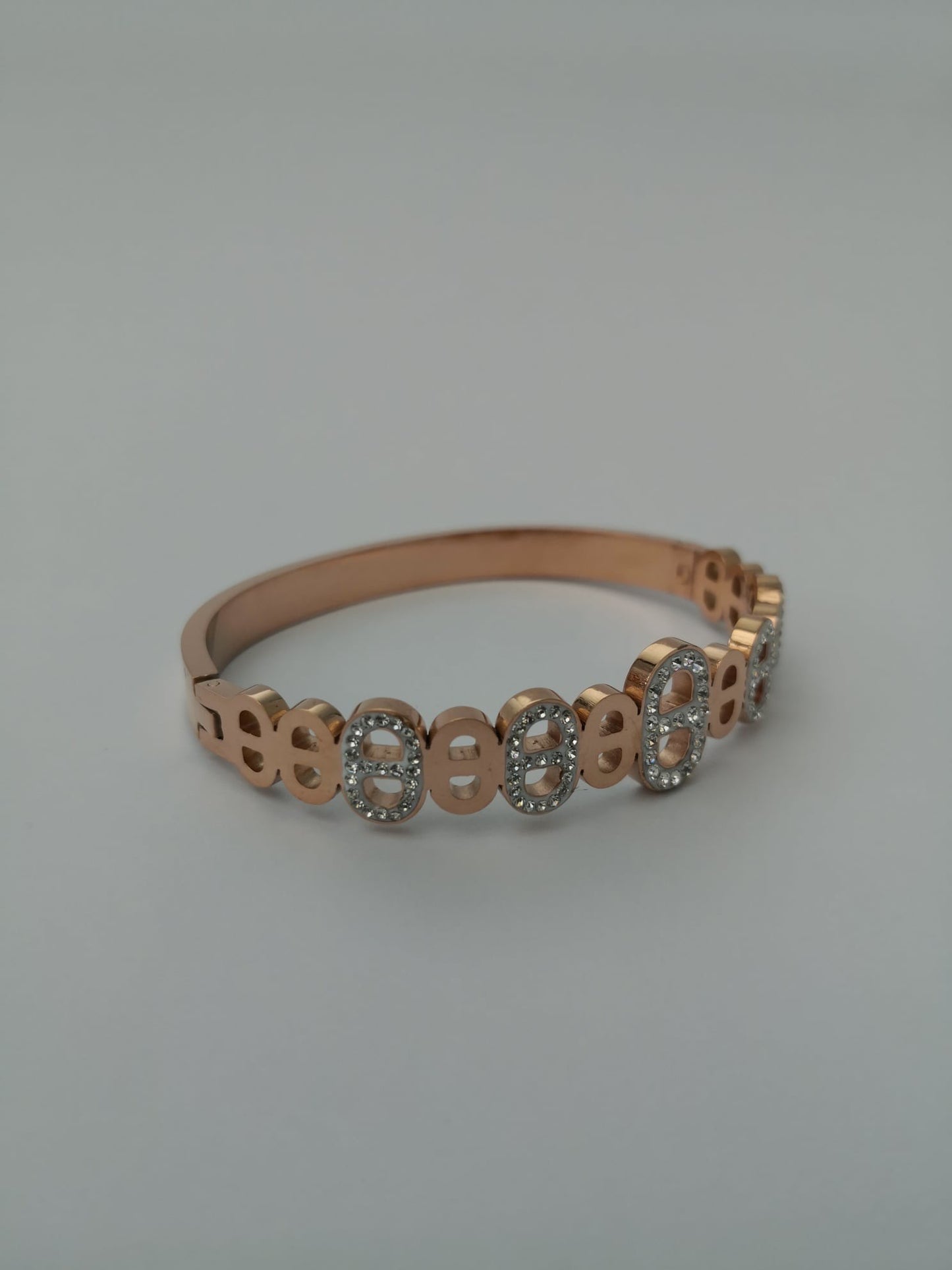 Modern Bronze Bracelet for Women – Stainless Steel, Hypoallergenic, No Tarnish & Durable